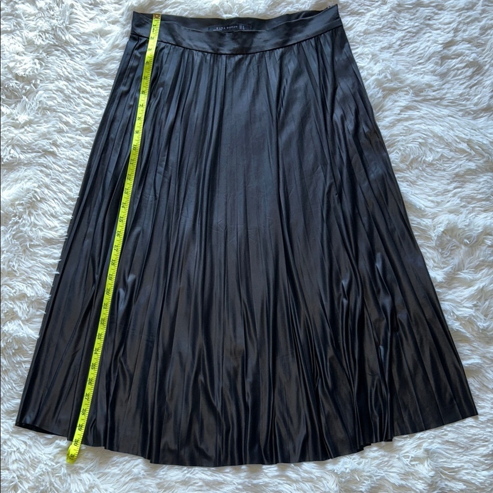 Zara Black Maxi Pleated A-Line Skirt